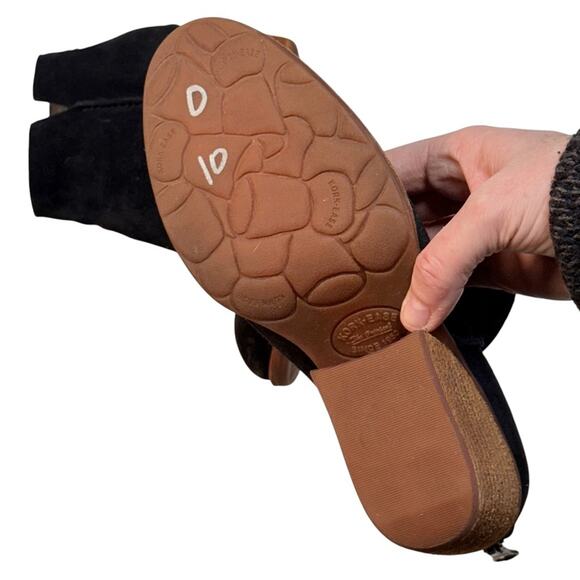 Kork-Ease Chandra Black Leather Ankle Boots Women’s Size 6 Block Heel Comfort - Picture 3 of 5